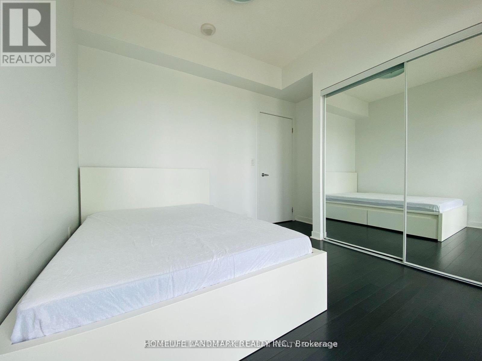 2605 - 360 Square One Drive, Mississauga, Ontario  L5B 0G7 - Photo 6 - W13079308