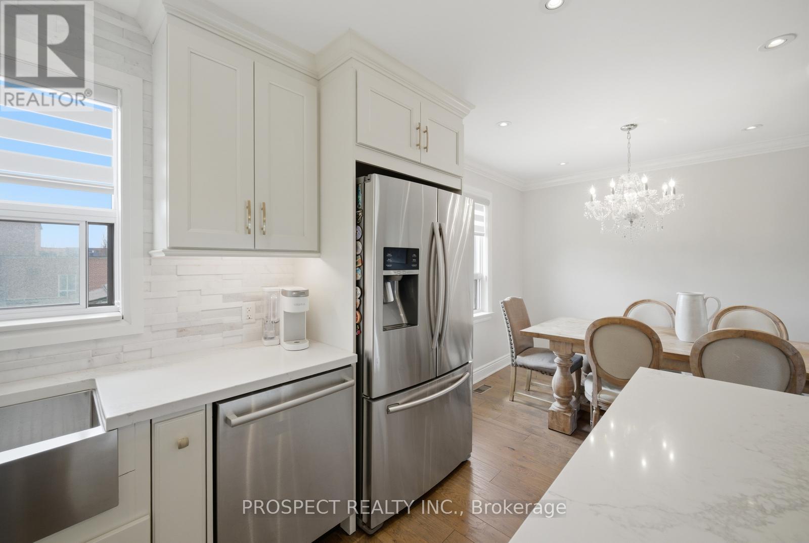 1 Bayford Avenue, Toronto, Ontario  M3K 1W6 - Photo 15 - W13079322
