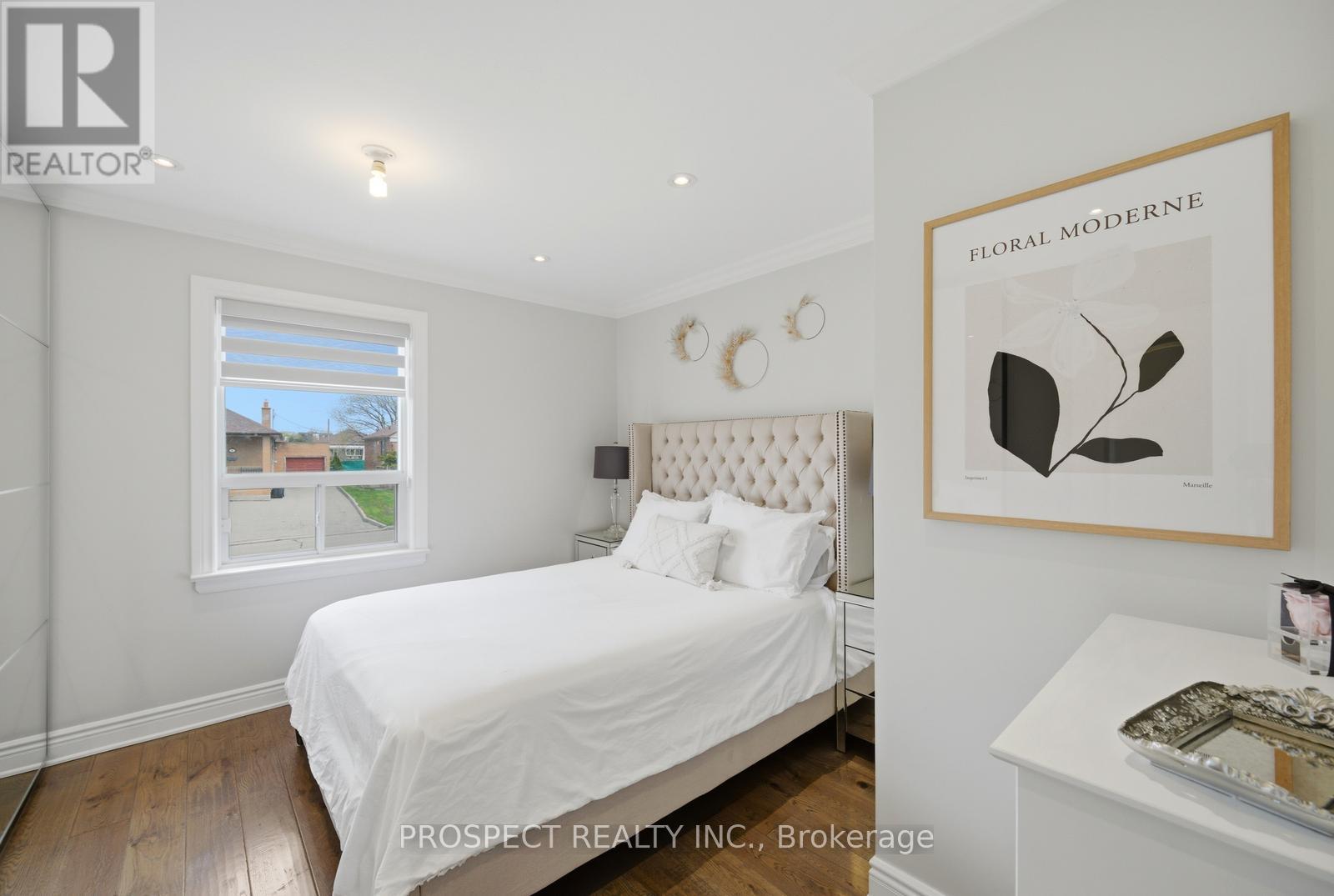 1 Bayford Avenue, Toronto, Ontario  M3K 1W6 - Photo 19 - W13079322