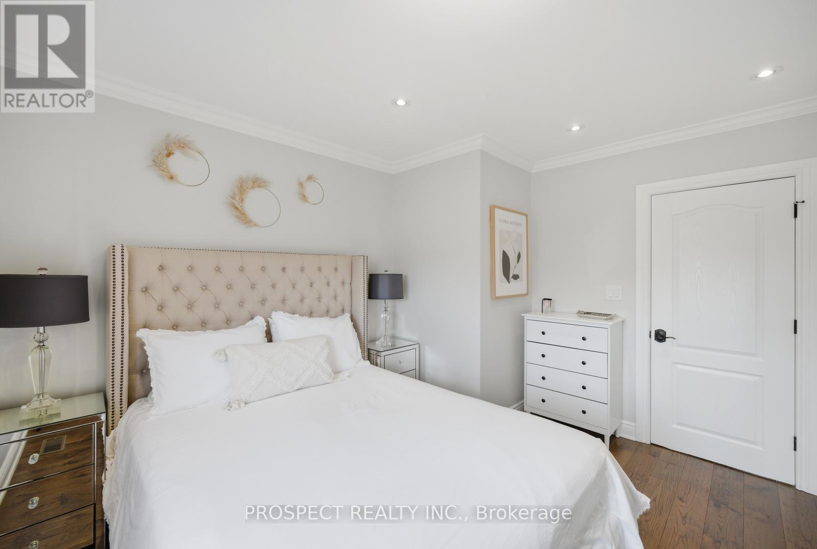 1 Bayford Avenue, Toronto, Ontario  M3K 1W6 - Photo 20 - W13079322
