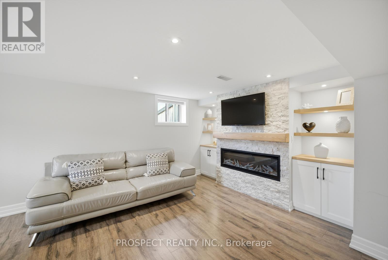 1 Bayford Avenue, Toronto, Ontario  M3K 1W6 - Photo 27 - W13079322