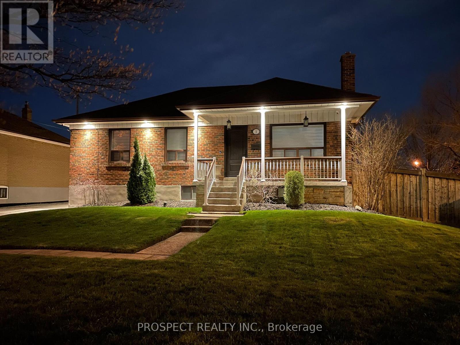 1 Bayford Avenue, Toronto, Ontario  M3K 1W6 - Photo 45 - W13079322