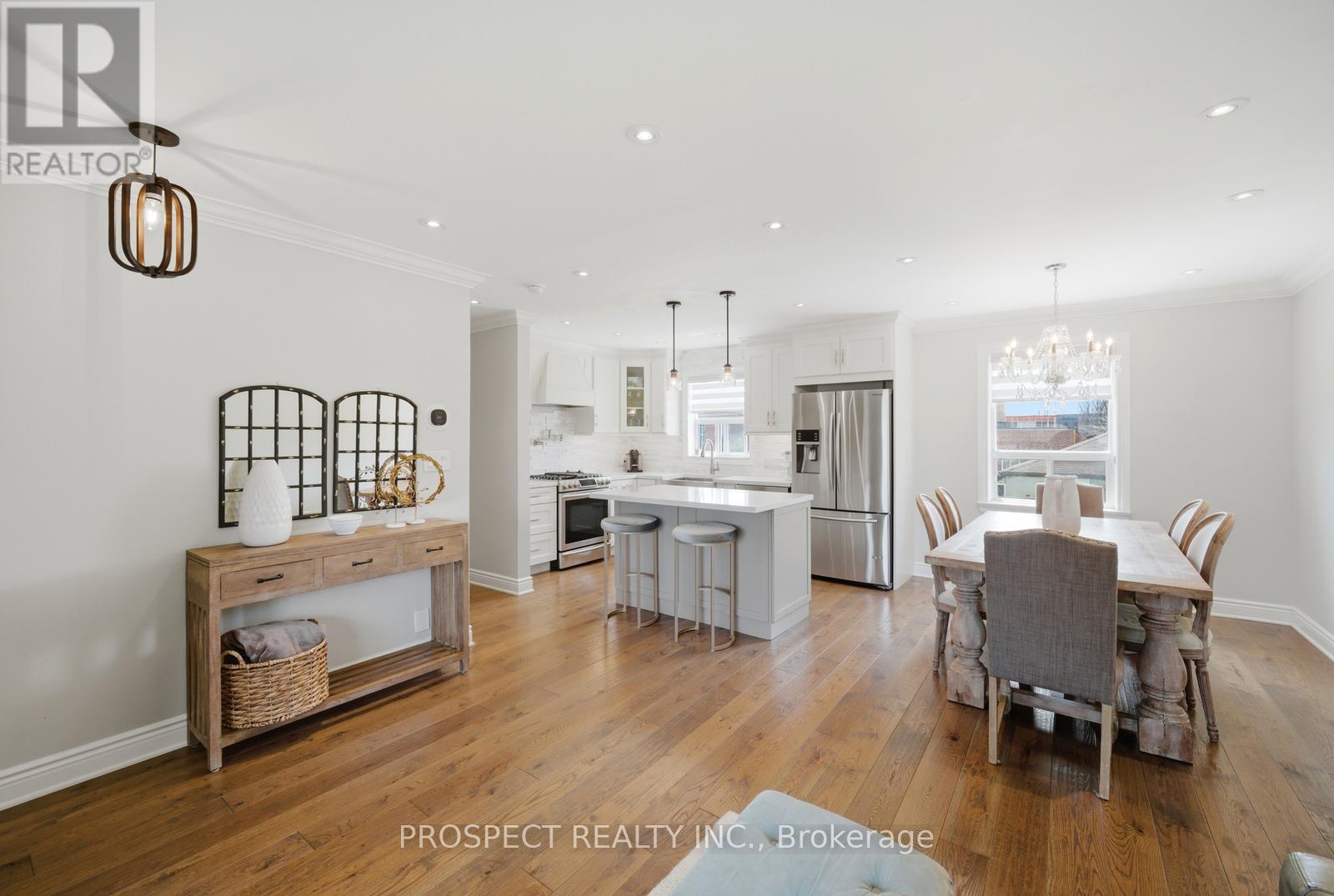 1 Bayford Avenue, Toronto, Ontario  M3K 1W6 - Photo 8 - W13079322