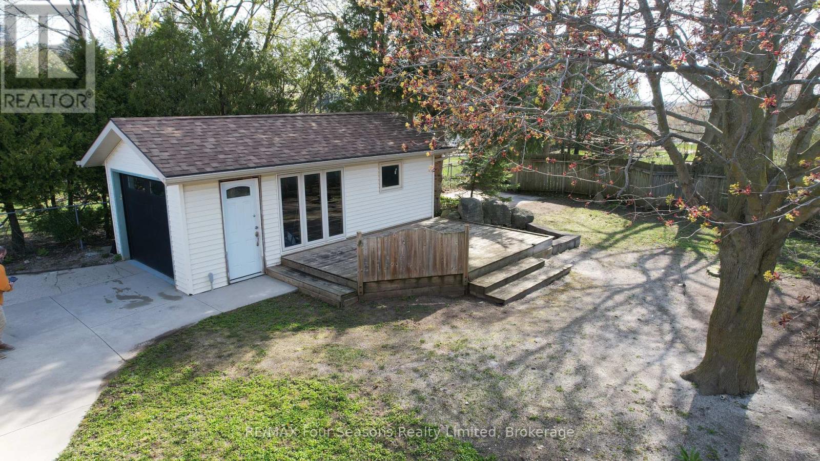 599 Thede Drive, Saugeen Shores, Ontario  N0H 2C4 - Photo 8 - X13077300