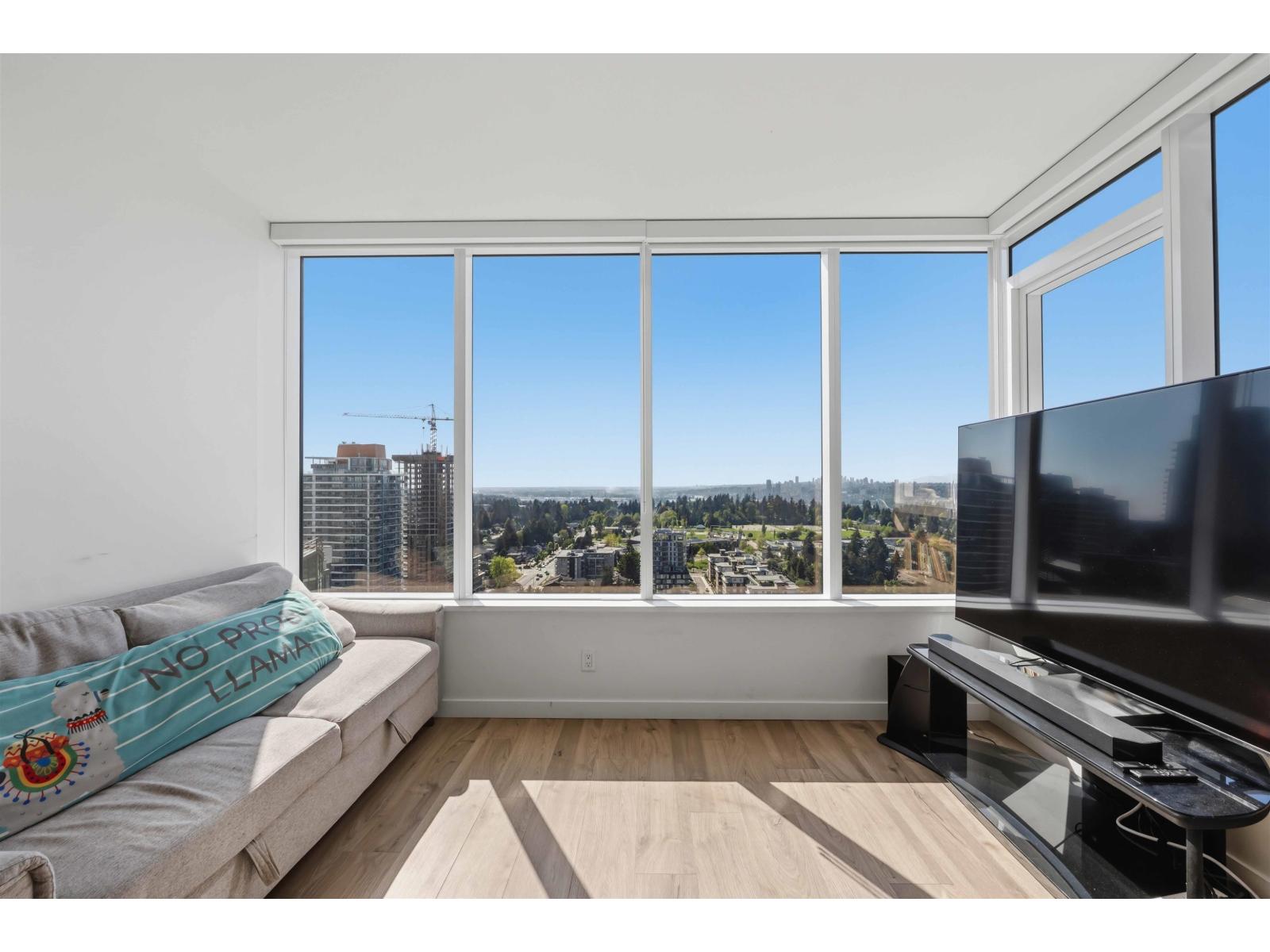 2801 10448 University Drive, Surrey, British Columbia  V3T 0S7 - Photo 2 - R3118857