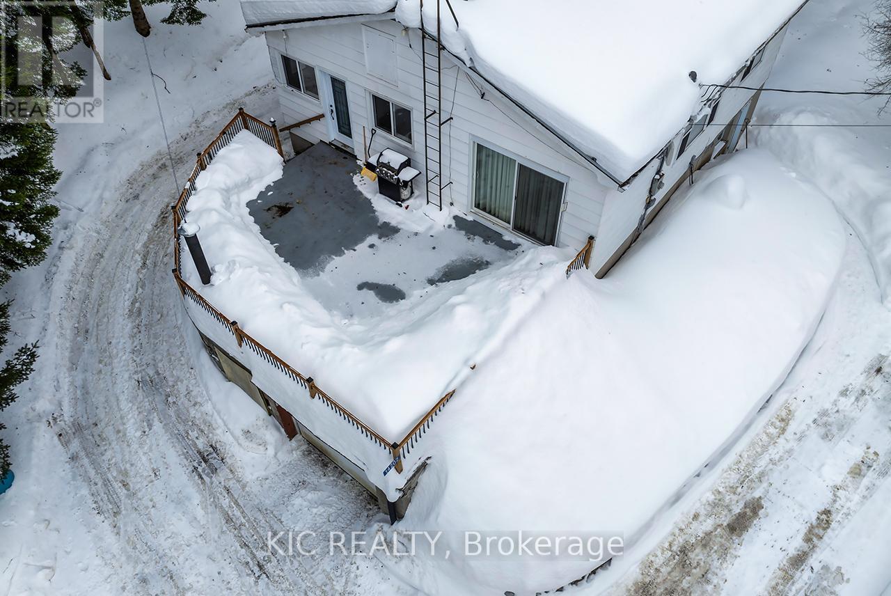 14202 Highway 118 Highway E, Dysart Et Al, Ontario  K0M 1S0 - Photo 2 - X12822620