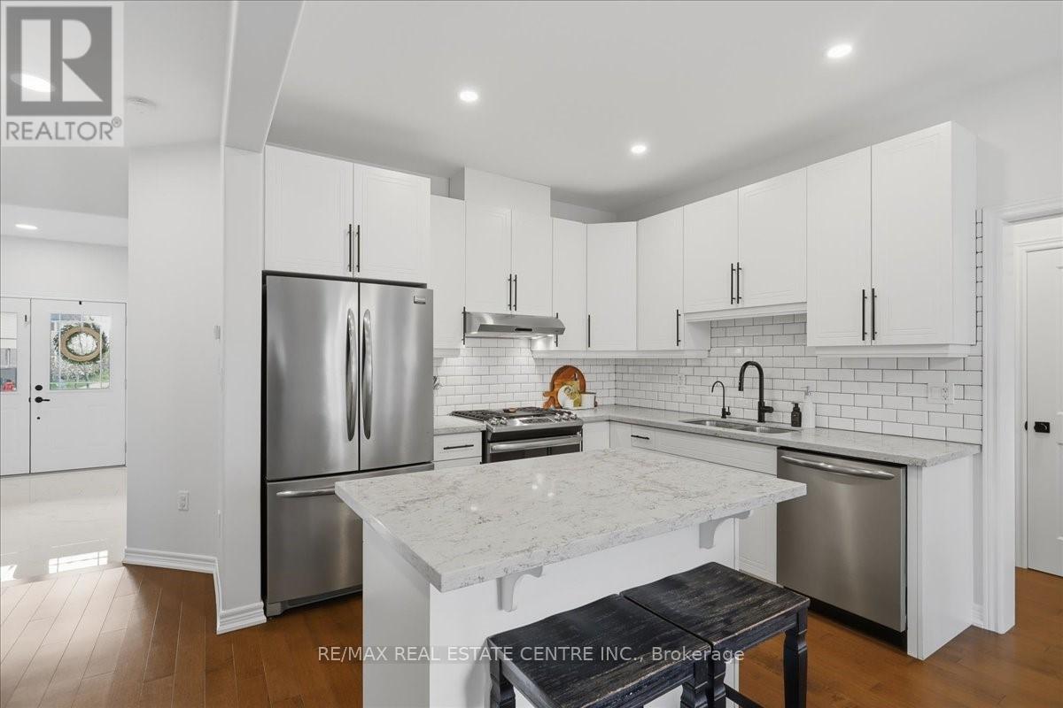 76 Chamomile Drive, Hamilton, Ontario  L8W 0C1 - Photo 8 - X13078998