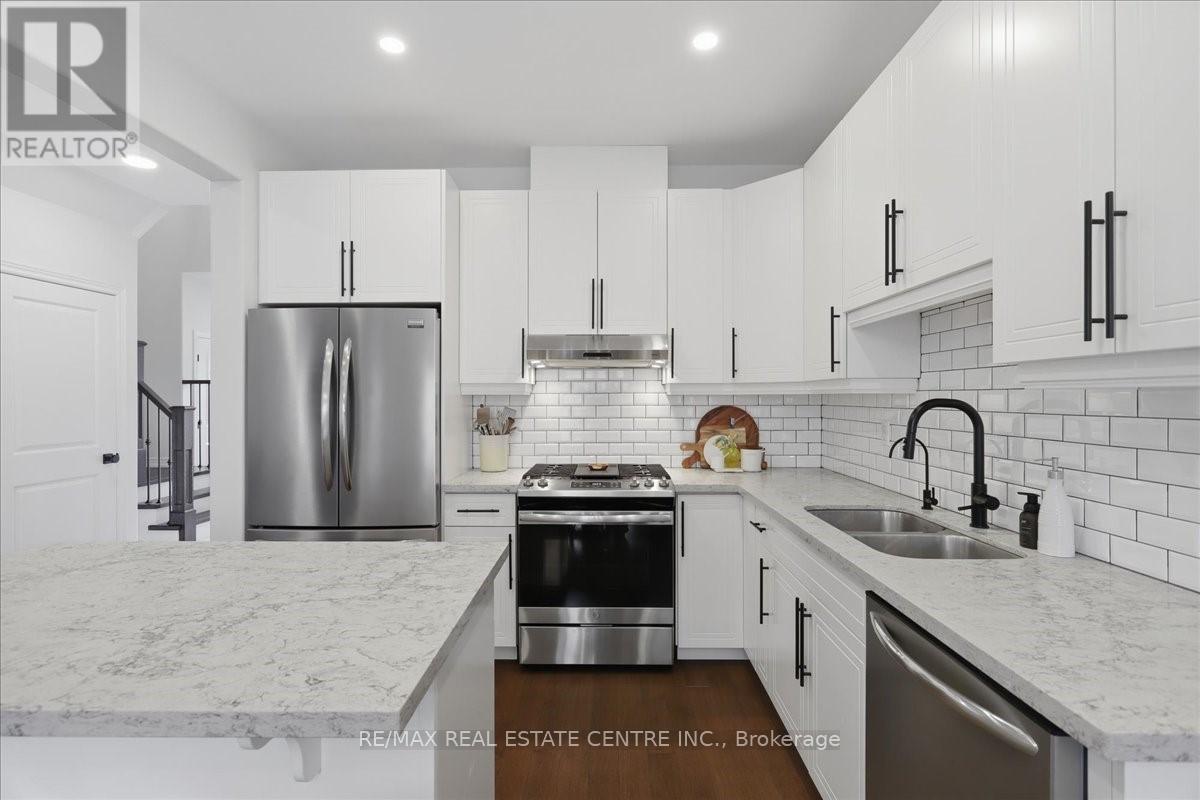 76 Chamomile Drive, Hamilton, Ontario  L8W 0C1 - Photo 9 - X13078998