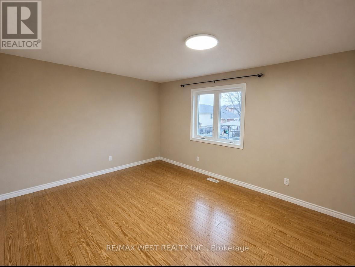 154 Thames Way, Hamilton, Ontario  L0R 1W0 - Photo 12 - X13079048