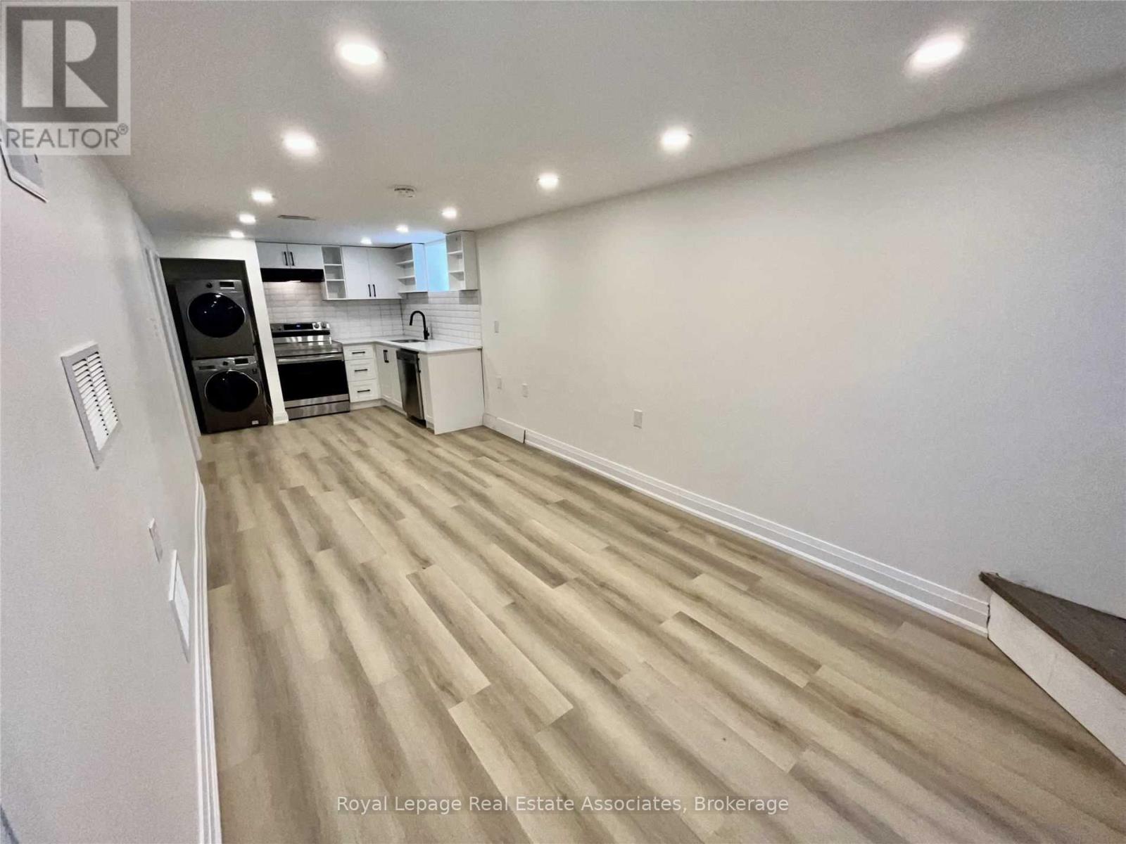 Bsmt - 289 Fairfield Avenue, Hamilton, Ontario  L8H 5H5 - Photo 4 - X13079102