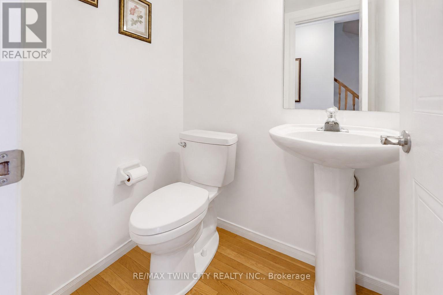 550 Dansbury Drive, Waterloo, Ontario  N2K 4E2 - Photo 15 - X13079176