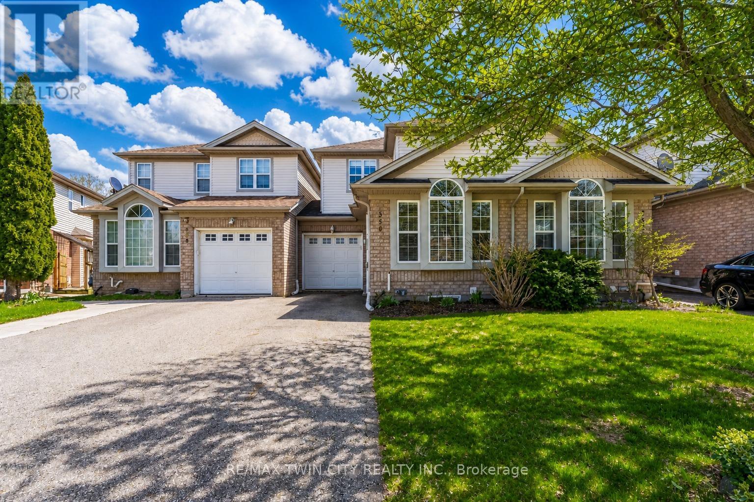 550 Dansbury Drive, Waterloo, Ontario  N2K 4E2 - Photo 2 - X13079176