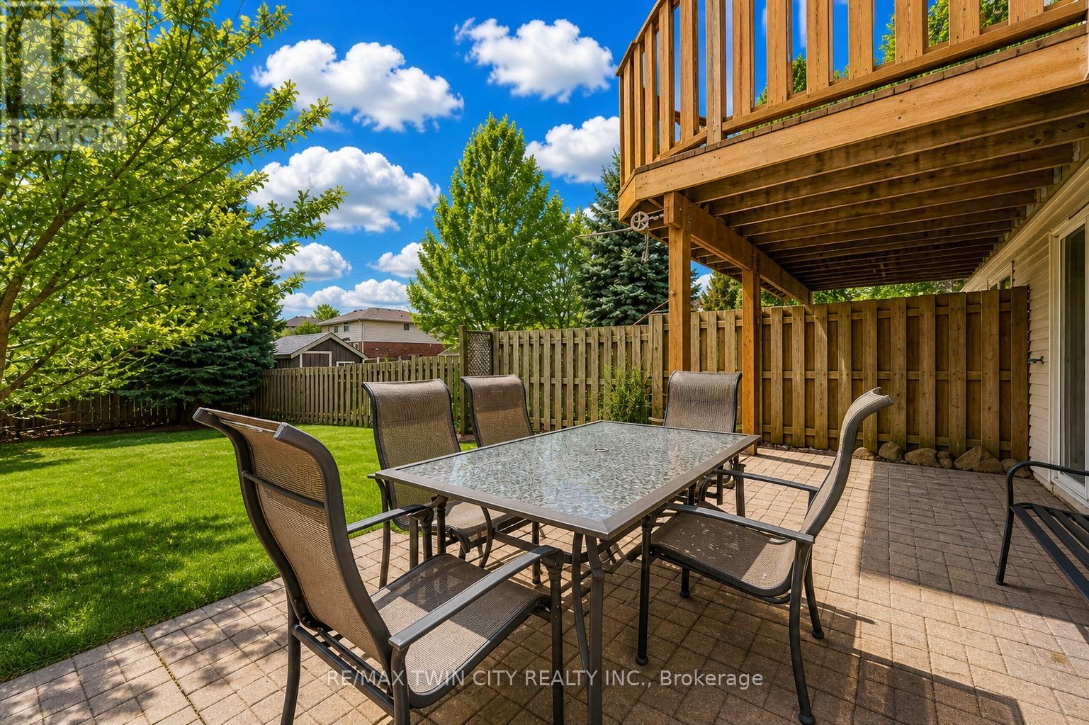 550 Dansbury Drive, Waterloo, Ontario  N2K 4E2 - Photo 40 - X13079176