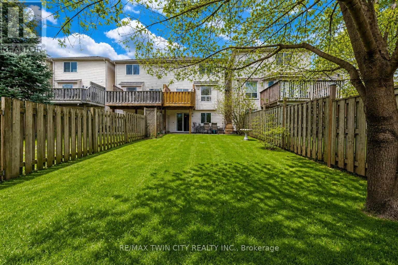 550 Dansbury Drive, Waterloo, Ontario  N2K 4E2 - Photo 41 - X13079176