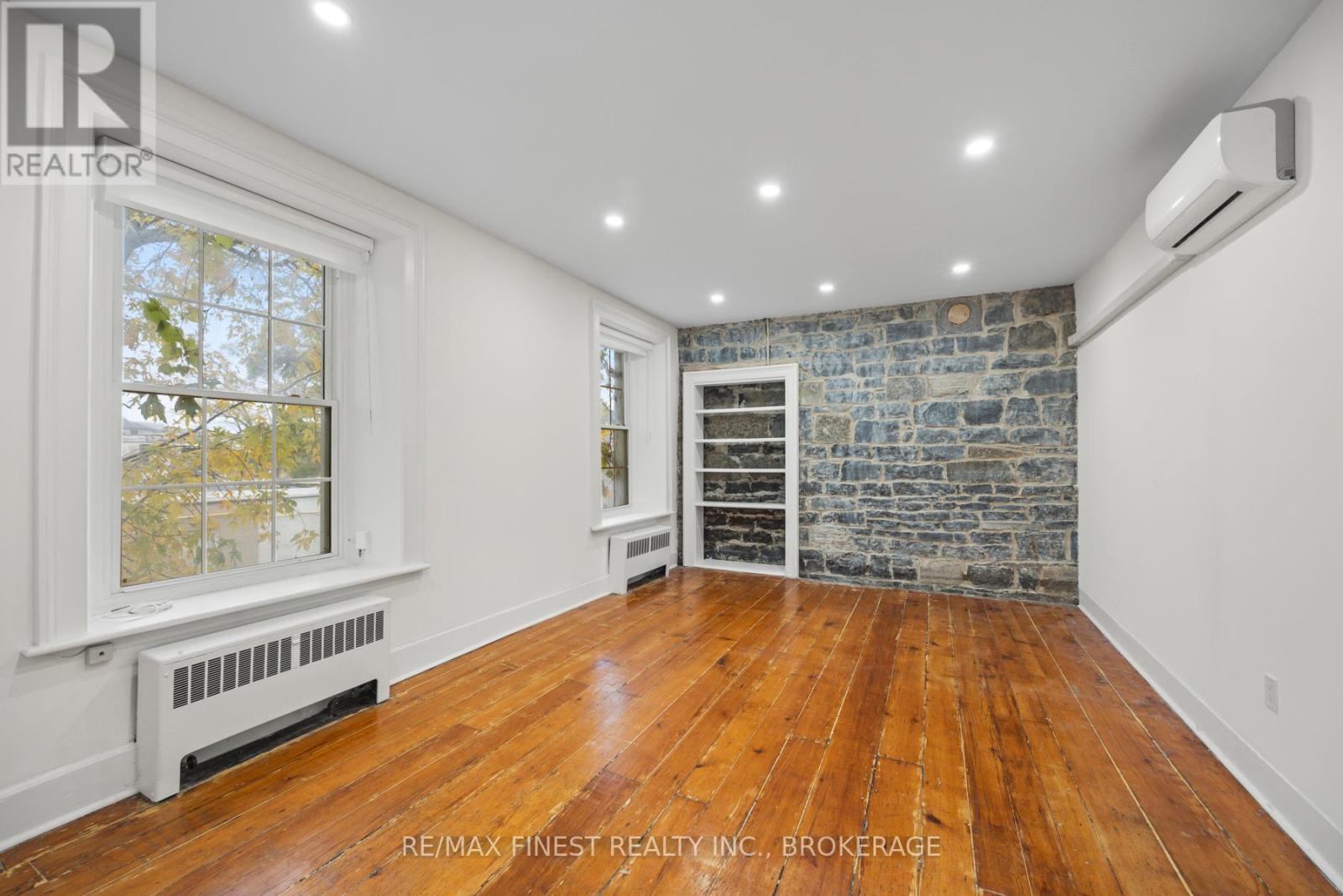 114 Yonge Street, Kingston, Ontario  K7M 1E7 - Photo 14 - X13079196