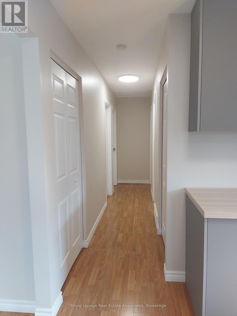 Main - 86 Overlea Crescent, Kitchener, Ontario  N2M 5A9 - Photo 11 - X13079254