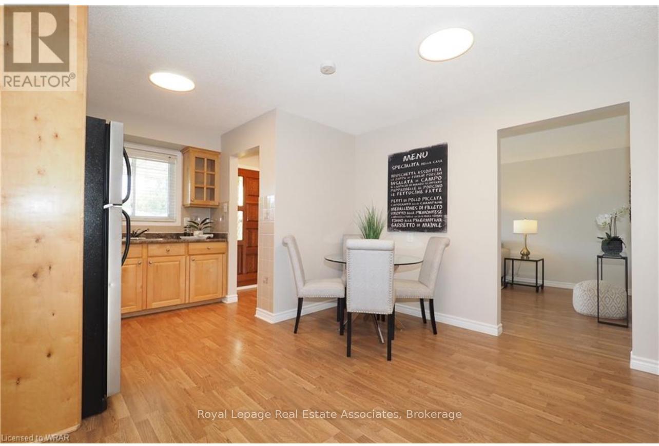 Main - 86 Overlea Crescent, Kitchener, Ontario  N2M 5A9 - Photo 6 - X13079254