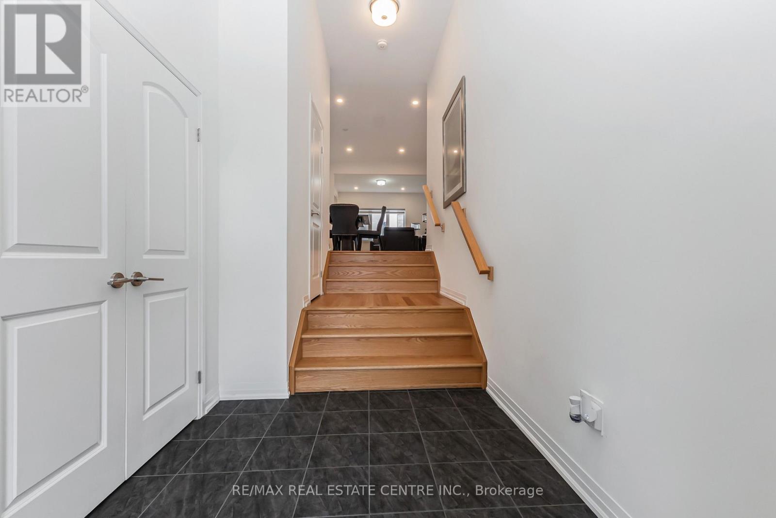 19 Whitton Road, Brant, Ontario  N3L 0L1 - Photo 6 - X13079330