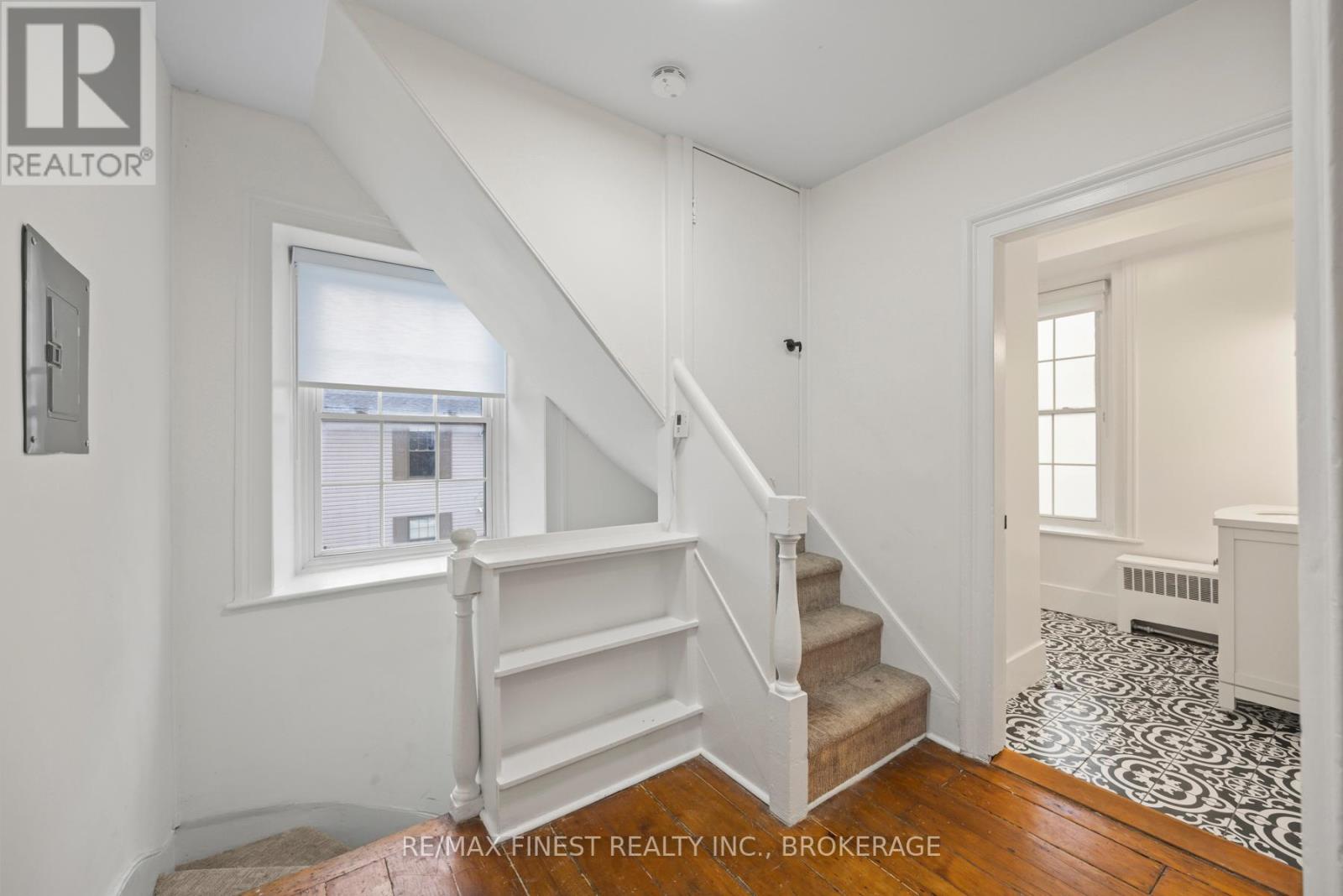 114 Yonge Street, Kingston, Ontario  K7M 1E7 - Photo 5 - X13079196