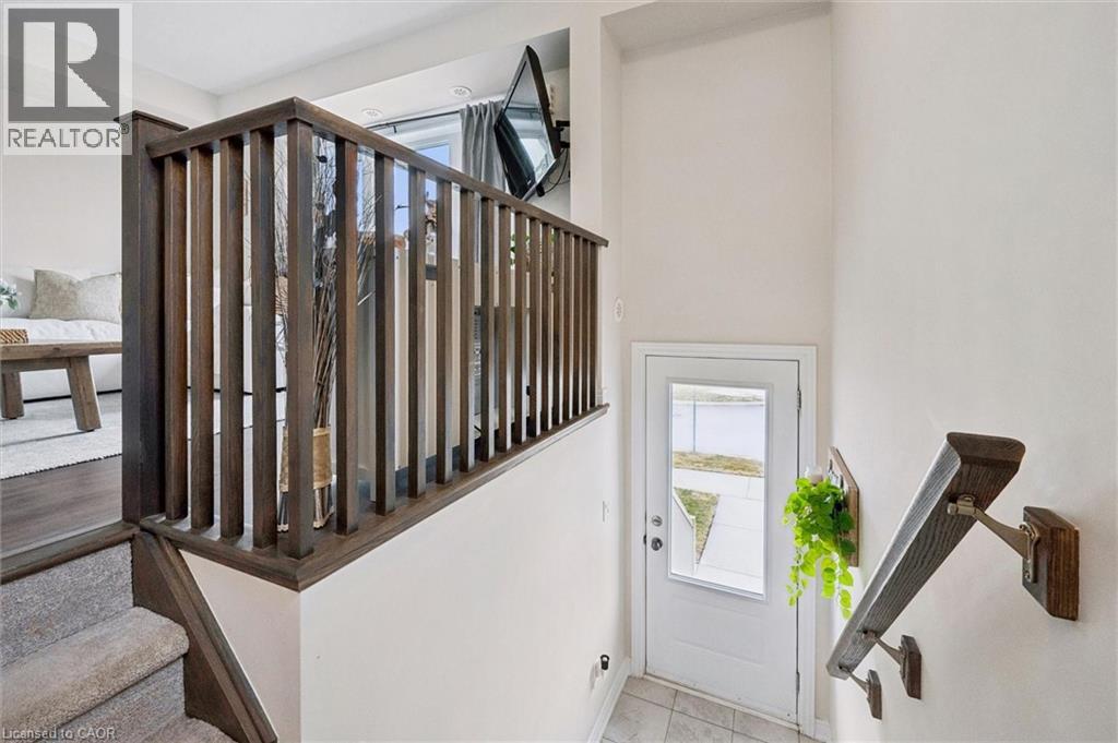 238 Law Drive, Guelph, Ontario  N1E 0P6 - Photo 6 - 40826338
