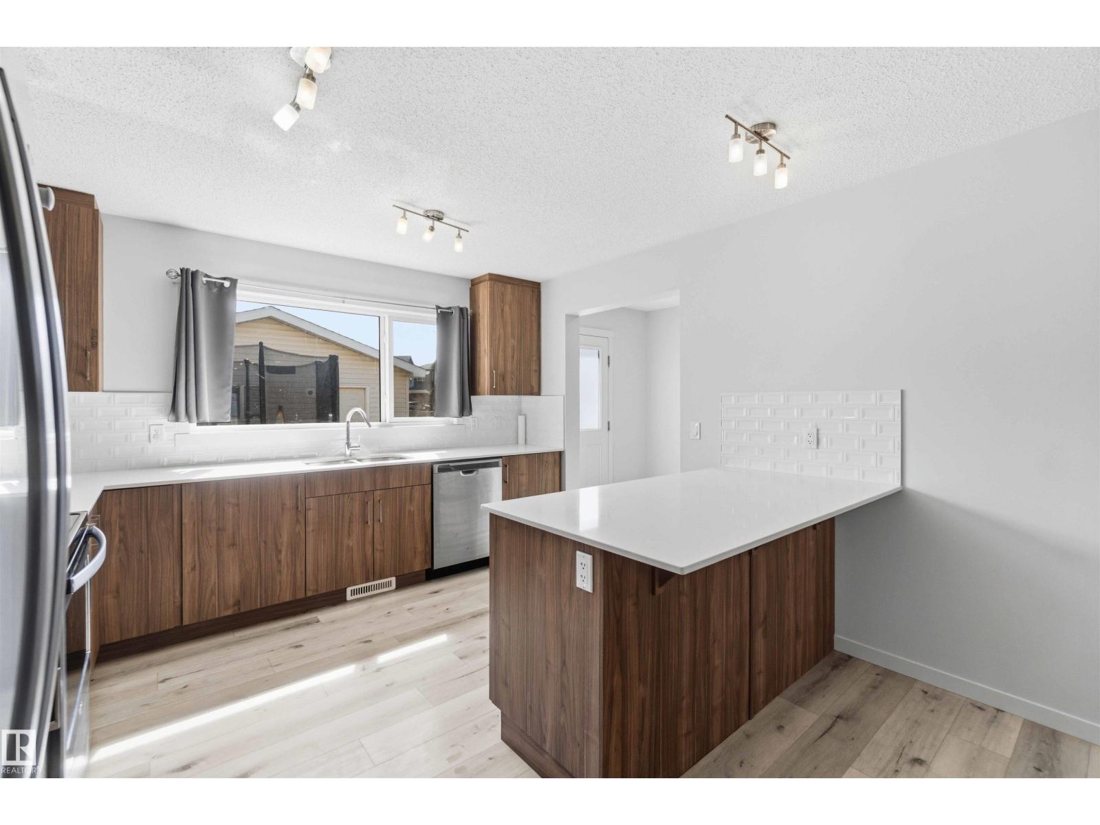 22371 93 Av NW, Edmonton, Alberta  T5T 7L9 - Photo 17 - E4485300