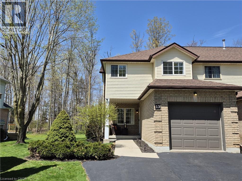 20 FORREST Avenue W Unit# 13, New Hamburg, Ontario