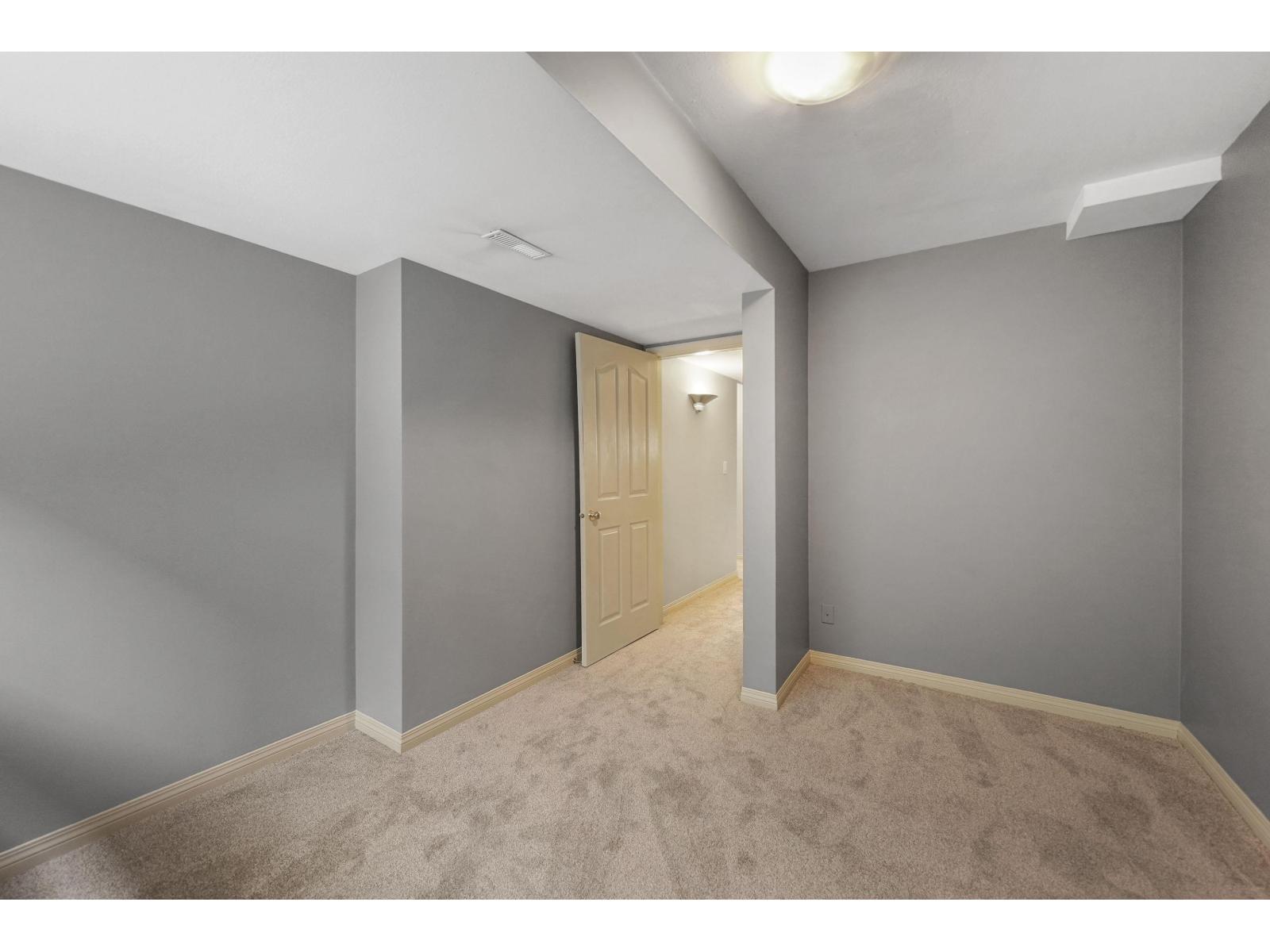 18202 69 Avenue, Surrey, British Columbia  V3S 9H4 - Photo 35 - R3118801