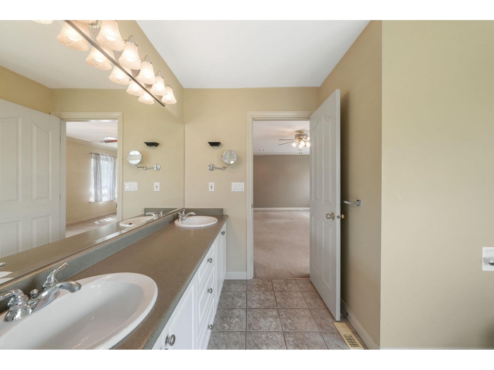 18202 69 Avenue, Surrey, British Columbia  V3S 9H4 - Photo 23 - R3118801