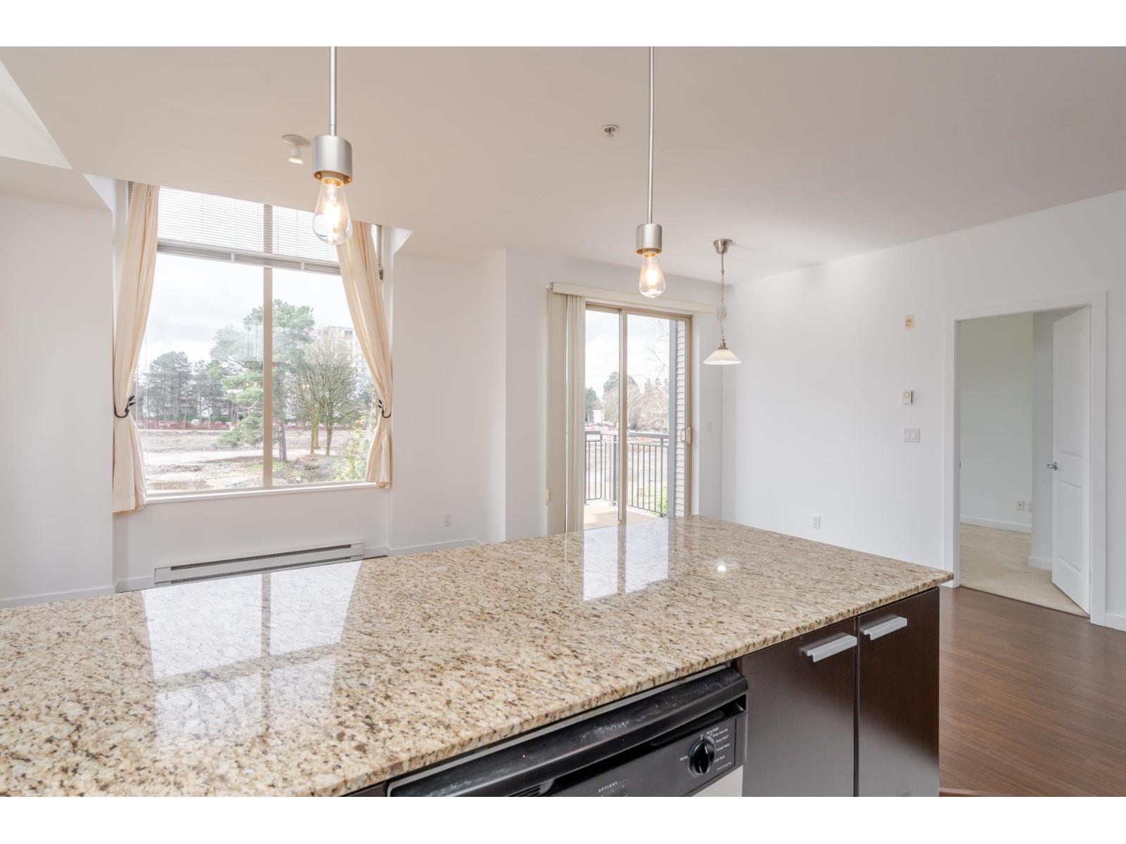 405 10455 University Drive, Surrey, British Columbia  V3T 0A5 - Photo 23 - R3112312