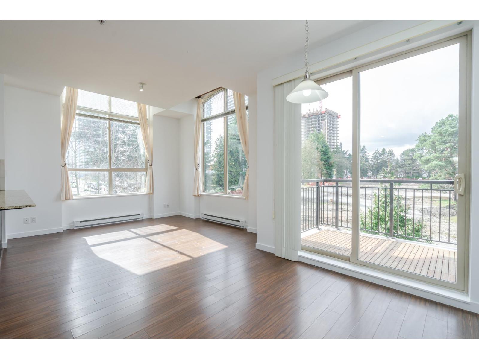 405 10455 University Drive, Surrey, British Columbia  V3T 0A5 - Photo 15 - R3112312