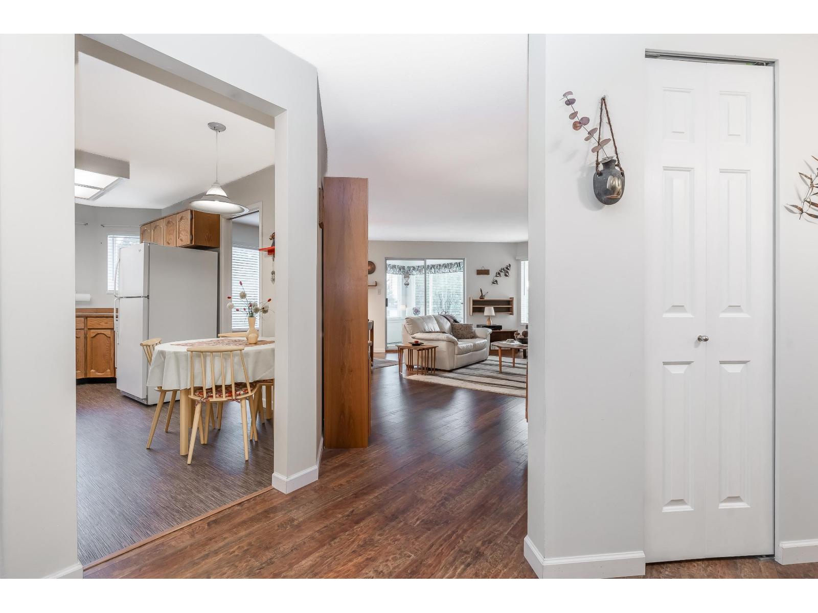 203 1378 Fir Street, White Rock, British Columbia  V4B 4B2 - Photo 8 - R3112928