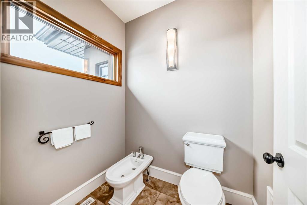 31210 Woodland Way, Rural Rocky View County, Alberta  T3R 1G5 - Photo 16 - A2296922