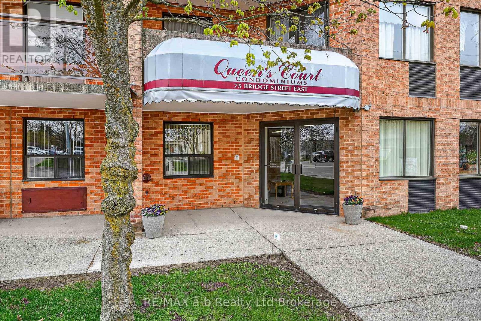 402 - 75 Bridge Street E