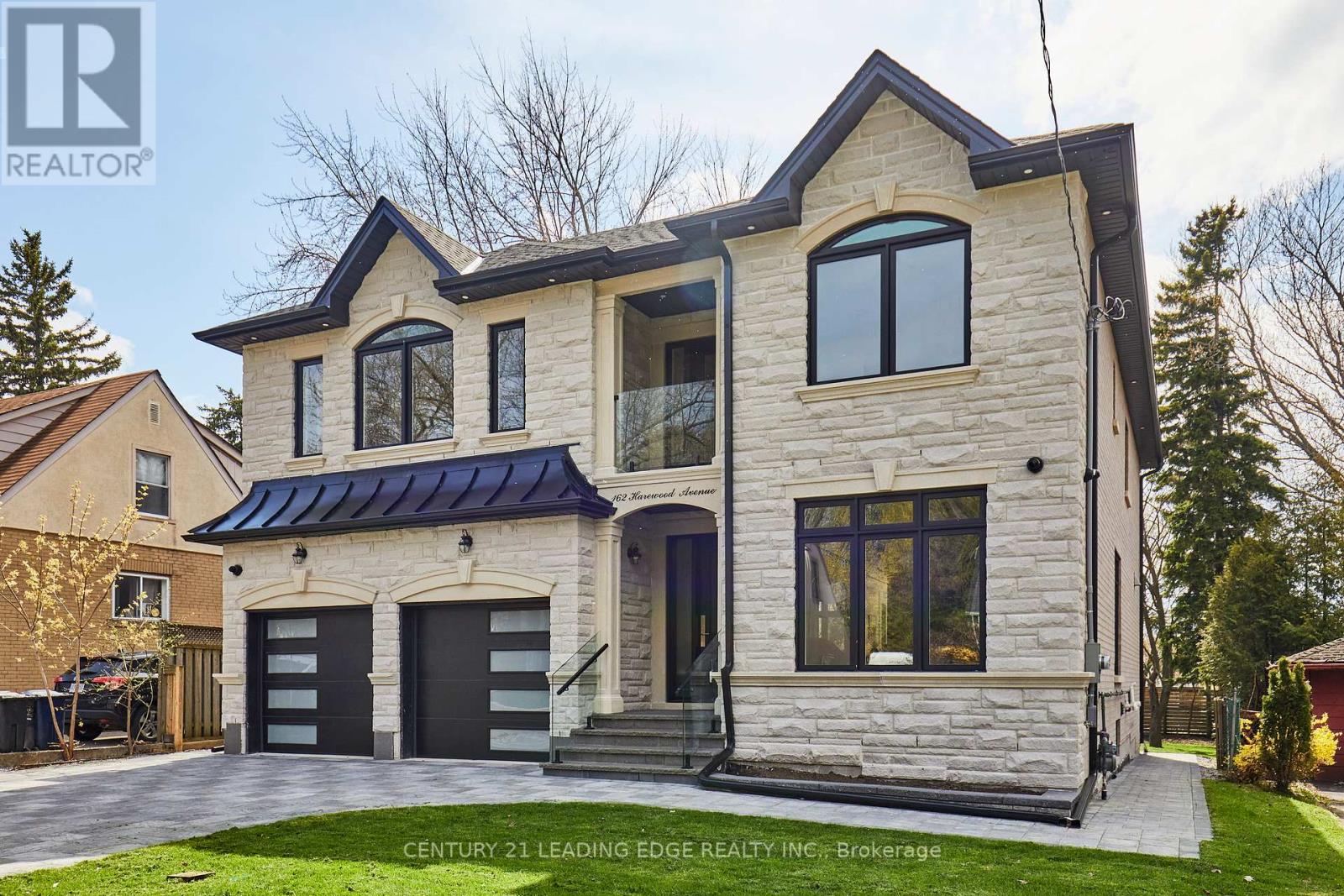 162 HAREWOOD AVENUE, Toronto, Ontario