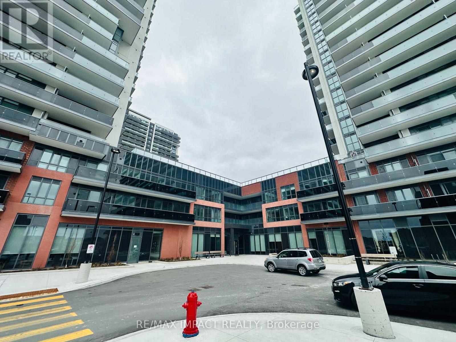 719 - 2545 Simcoe Street N, Oshawa, Ontario  L1L 0W3 - Photo 2 - E13078214