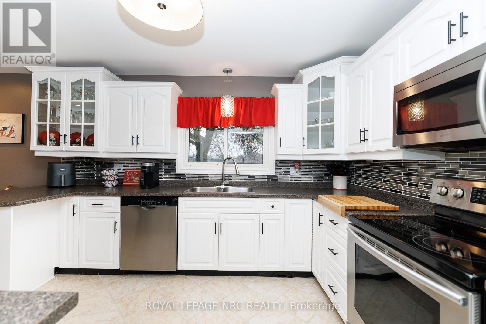 7263 Parkdale Street, Niagara Falls, Ontario  L2E 6Y6 - Photo 31 - X13075948