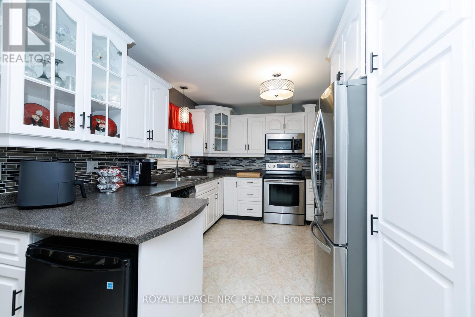 7263 Parkdale Street, Niagara Falls, Ontario  L2E 6Y6 - Photo 29 - X13075948