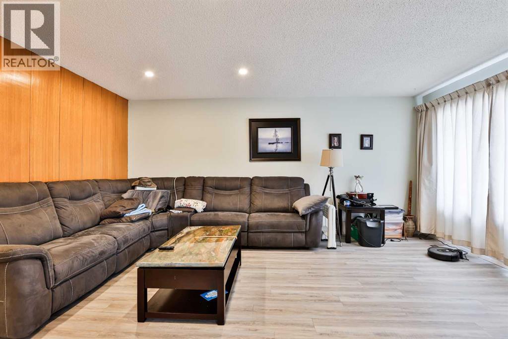 2618 20 Avenue S, Lethbridge, Alberta  T1K 1G7 - Photo 4 - A2299265
