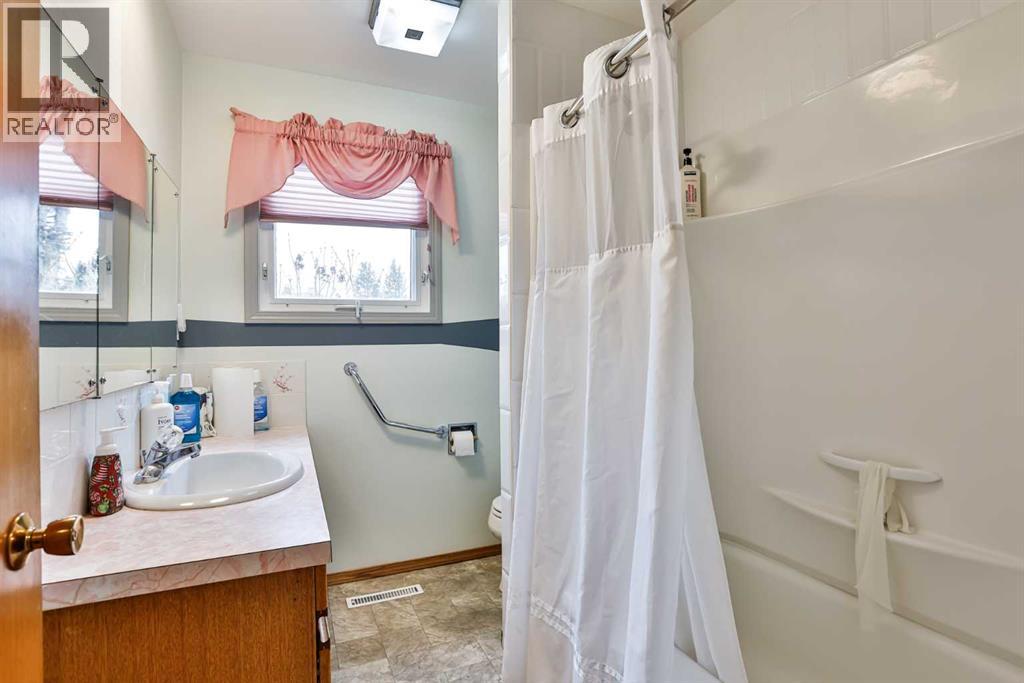 2618 20 Avenue S, Lethbridge, Alberta  T1K 1G7 - Photo 12 - A2299265