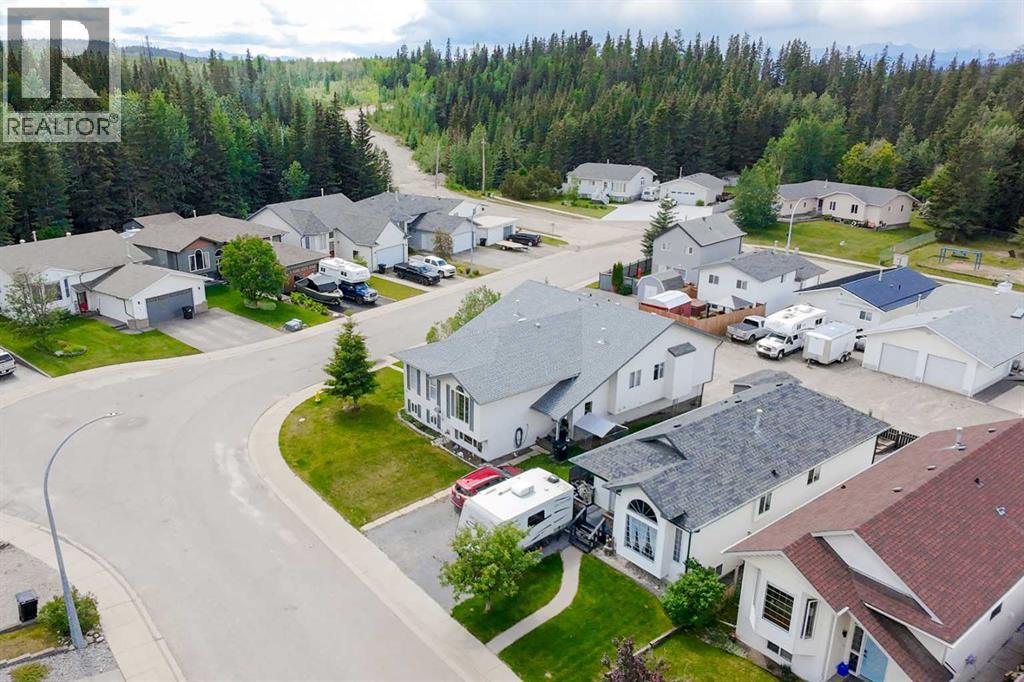 168 Sitar Crescent, Hinton, Alberta  T7V 1S7 - Photo 33 - A2298474
