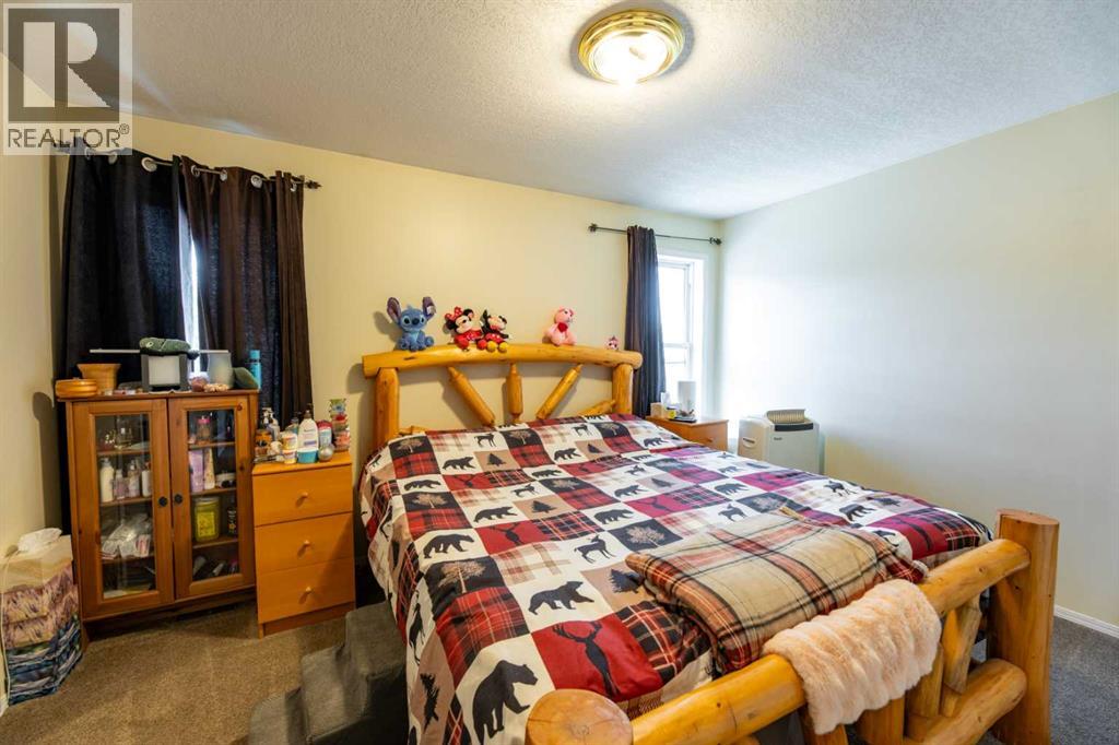 168 Sitar Crescent, Hinton, Alberta  T7V 1S7 - Photo 11 - A2298474