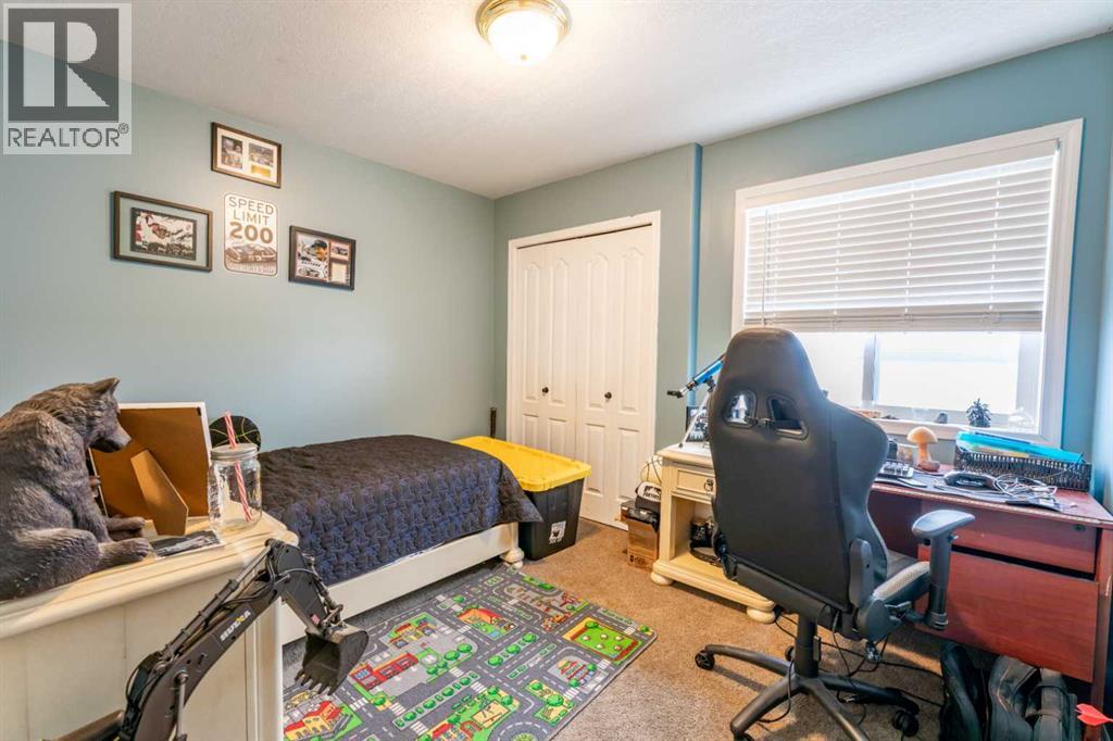 168 Sitar Crescent, Hinton, Alberta  T7V 1S7 - Photo 9 - A2298474