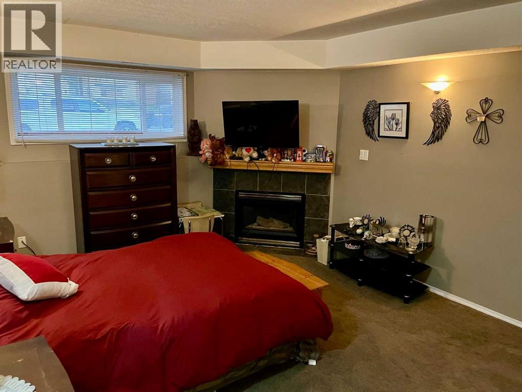 168 Sitar Crescent, Hinton, Alberta  T7V 1S7 - Photo 19 - A2298474
