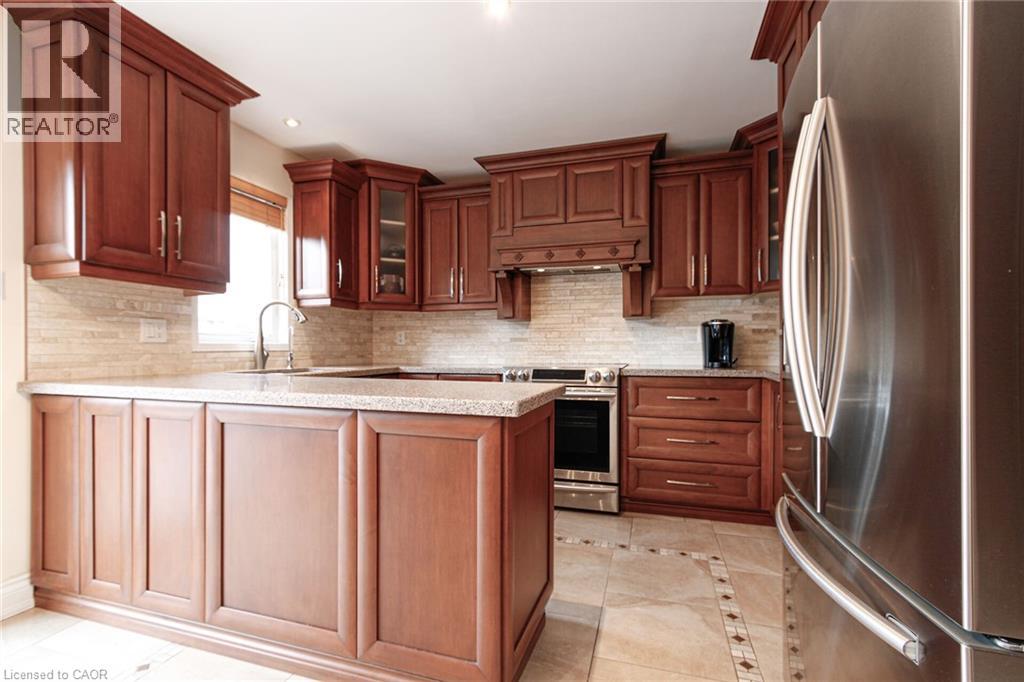 2216 Norfolk Drive, Oakville, Ontario  L6H 6H4 - Photo 20 - 40816317