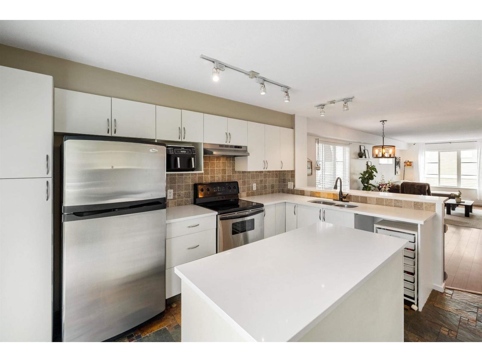102 15175 62a Avenue, Surrey, British Columbia  V3S 1X1 - Photo 15 - R3118695