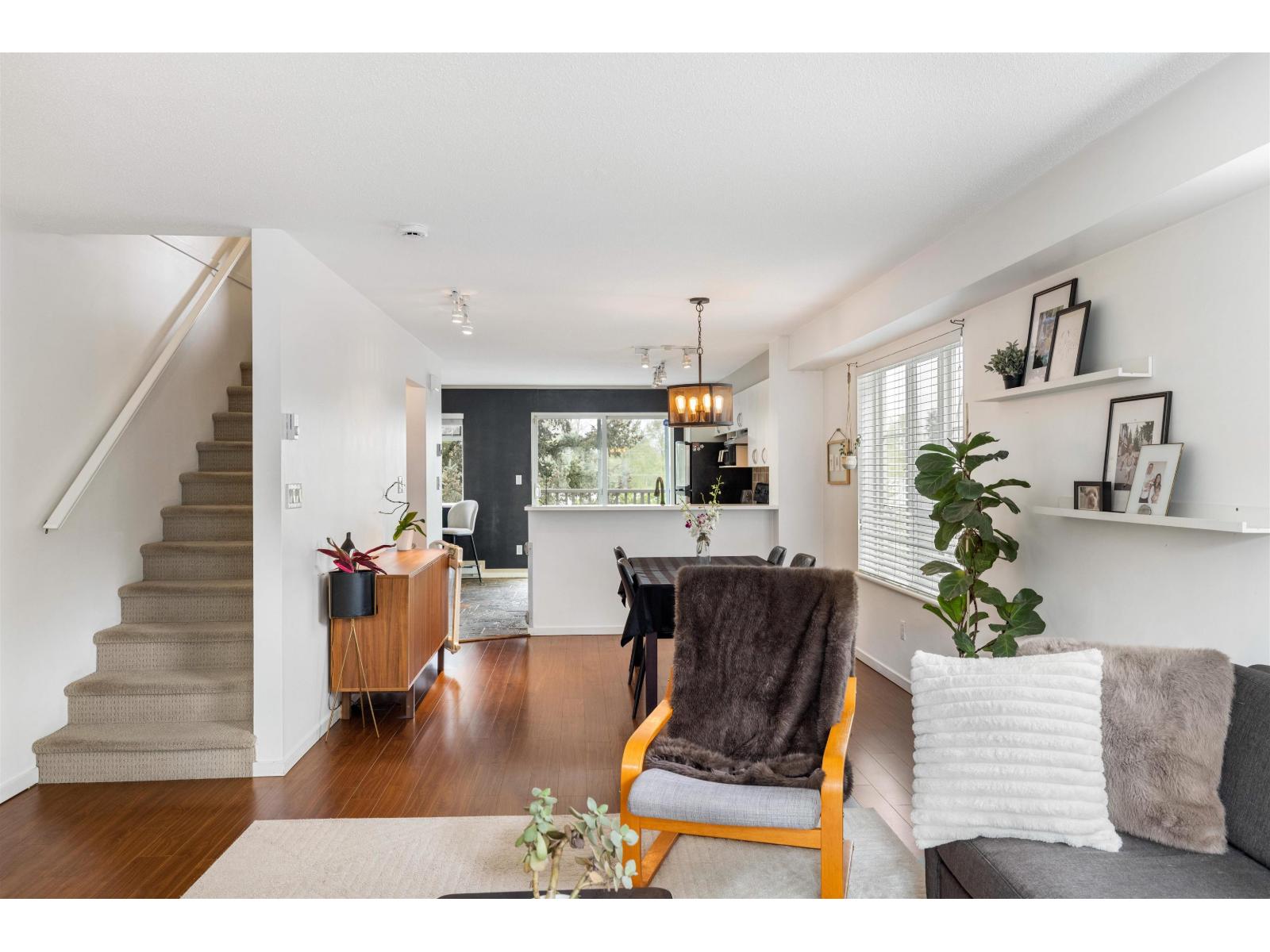 102 15175 62a Avenue, Surrey, British Columbia  V3S 1X1 - Photo 3 - R3118695