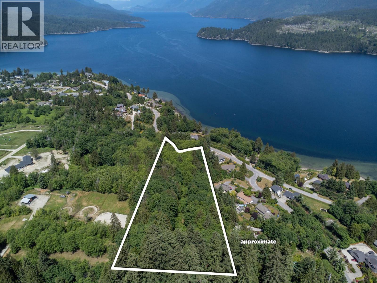 Lot 15 N Gale Avenue, Sechelt, British Columbia  V0N 3A5 - Photo 3 - R3118812