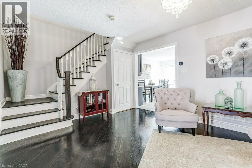 32 Crestbank Court, Vaughan, Ontario  L6A 0B2 - Photo 10 - 40824339