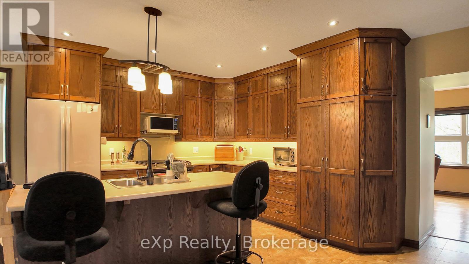 372 Adam Street, West Grey, Ontario  N0G 2M0 - Photo 8 - X13079394