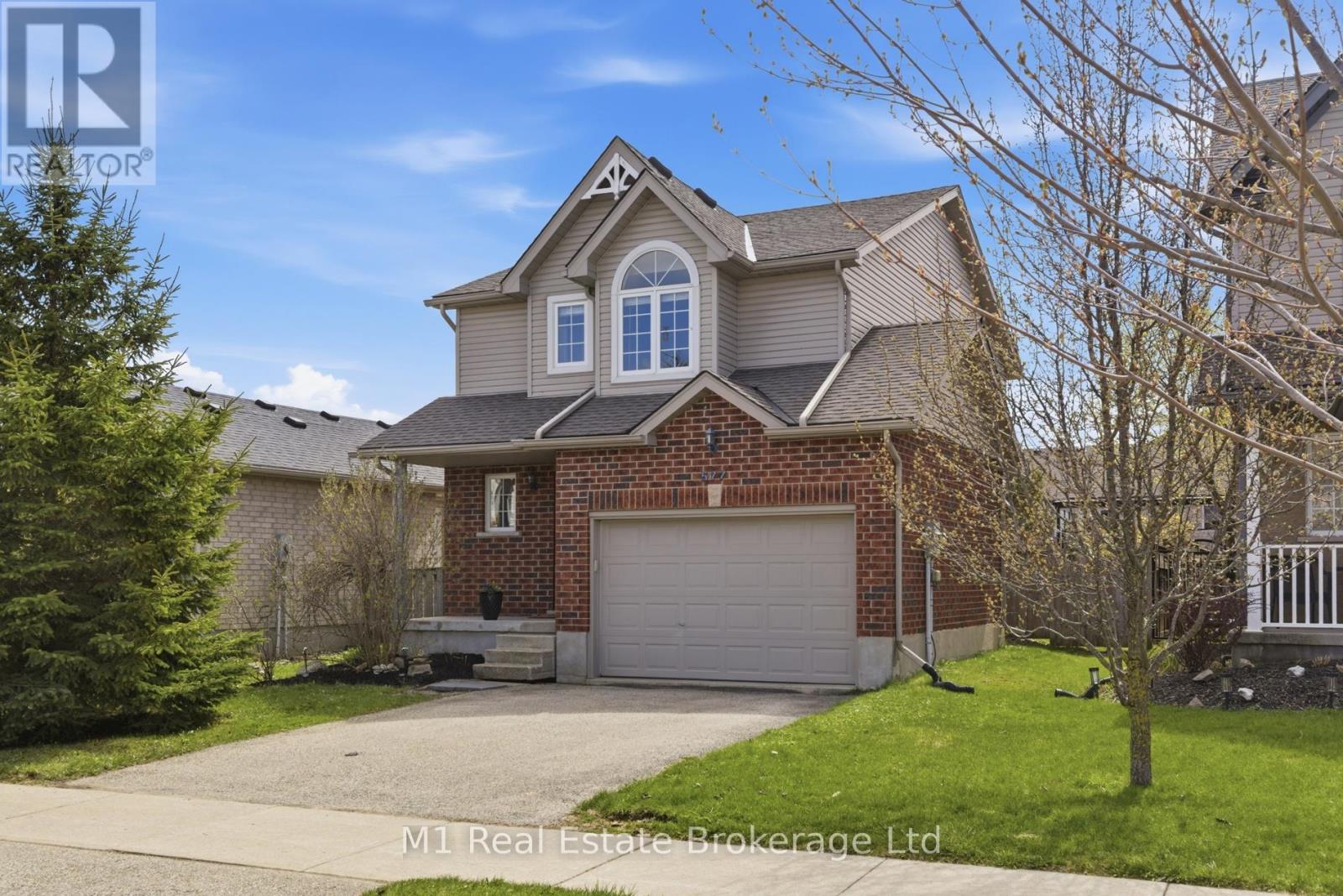 577 MCTAVISH STREET, Centre Wellington, Ontario